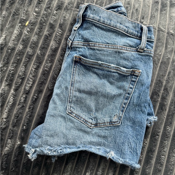 Casual High-Rise Blue Denim Women's Shorts - Picture 9 of 10